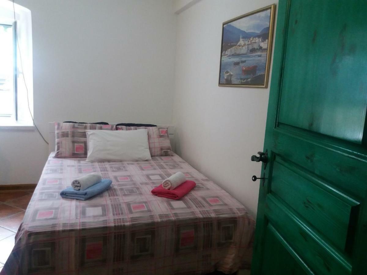 Kamena Palata Apartments كوتور المظهر الخارجي الصورة